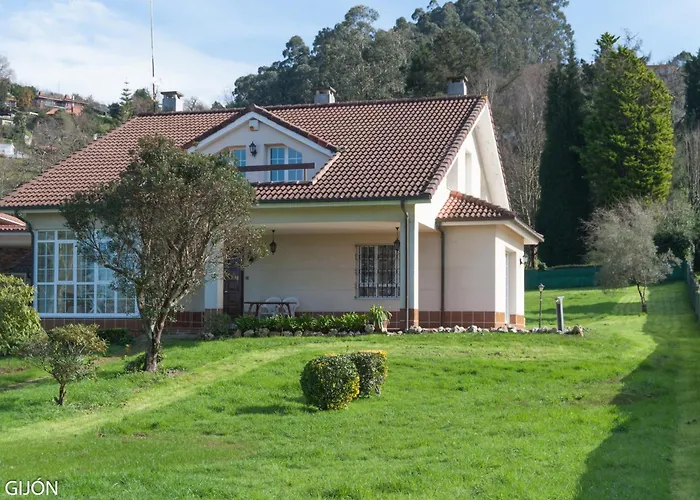 Villa AVG Estanco 252 Gijón